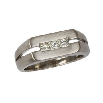 Featured image of this Men’s 14k White Gold Diamond Ring Size 10.25