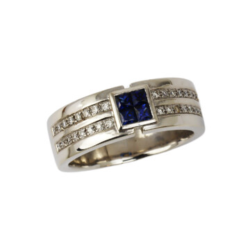 Featured image of this Men’s 14k White Gold Diamond, Sapphire Ring Size 11.25