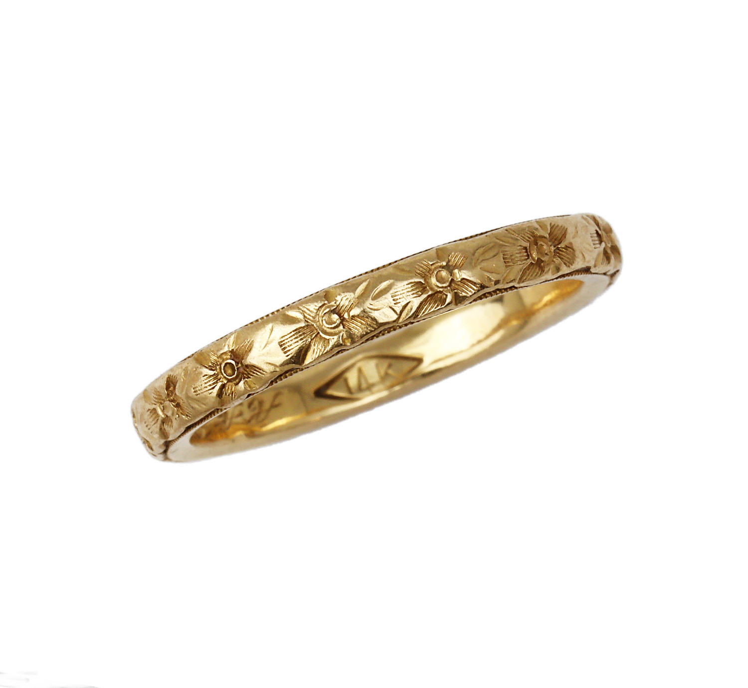 Featured image of this Antique Women’s 14k Yellow Gold Flowers Band Ring Size 7