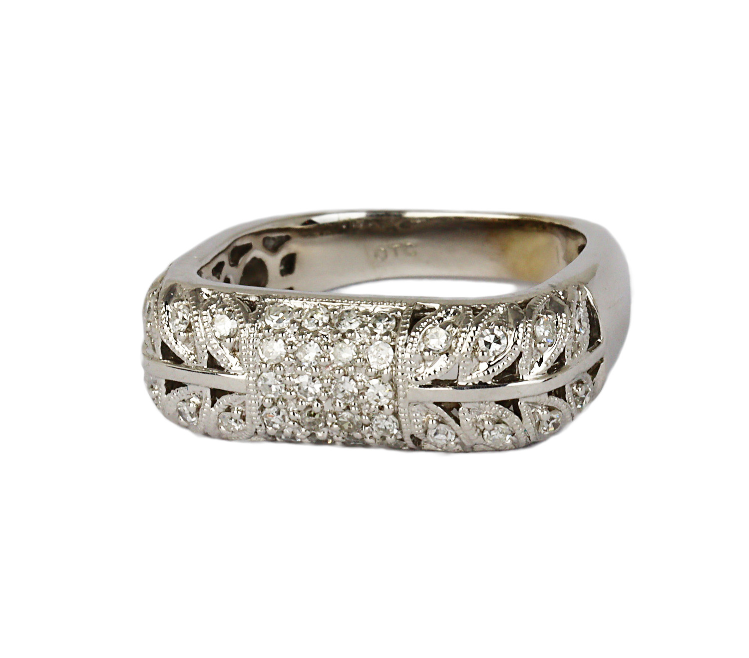 Gallery image of this Women’s 14k White Gold Diamond Ring Size 5.75