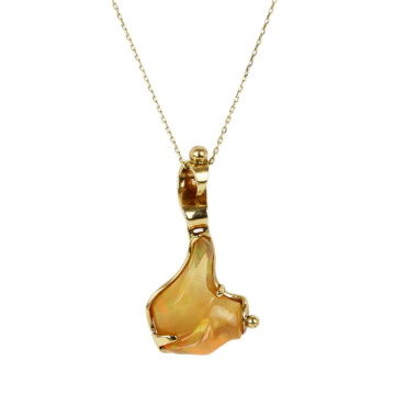 Featured image of this Women’s 14k Yellow Gold Ethiopian Opal Necklace