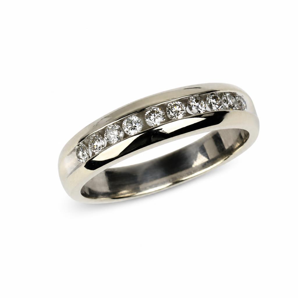 Featured image of this Men’s 14k White Gold Diamond Ring Size 10.25