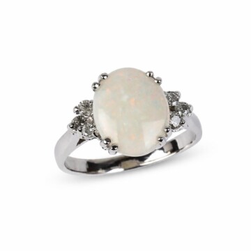 Featured image of this Women’s 14k White Gold, Opal, Diamond Ring Size 7.75