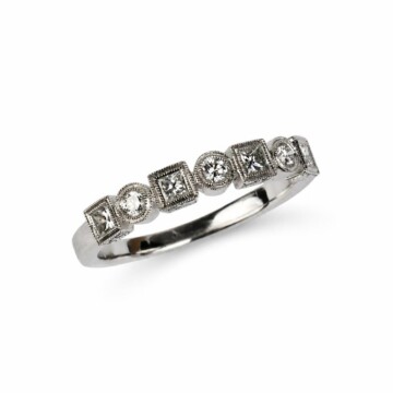 Featured image of this Women’s 14k White Gold Ring with 0.14ct TDW Diamond Size 6.5