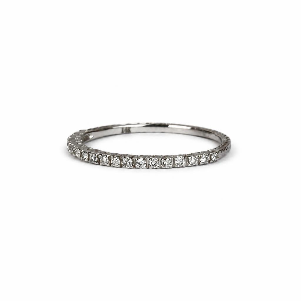Gallery image of this Women’s 14k White Gold Ring with 0.14ct TDW Diamond Size 6.75