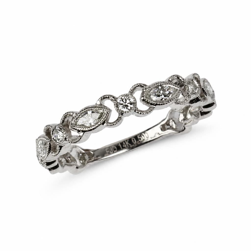 Featured image of this Fischer Women’s 14k White Gold Ring with 0.50ct TDW Diamond Size 7