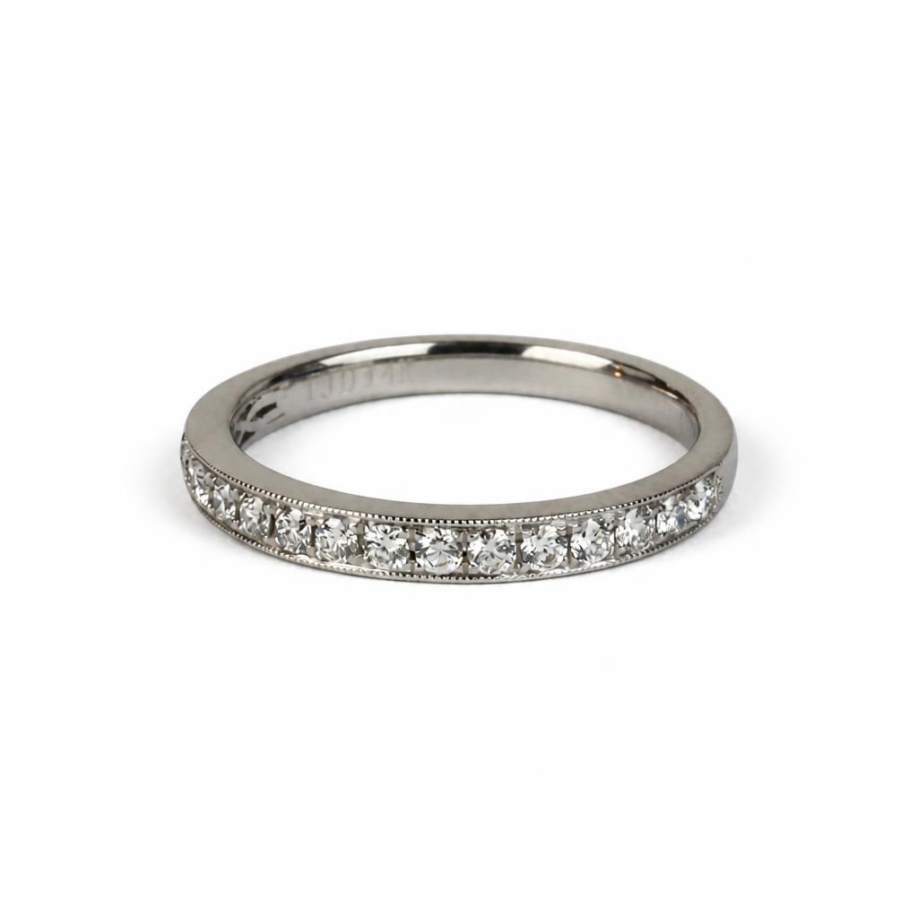 Gallery image of this Fischer Women’s 14k White Gold Ring with 0.23ct TDW Diamond Size 5.75