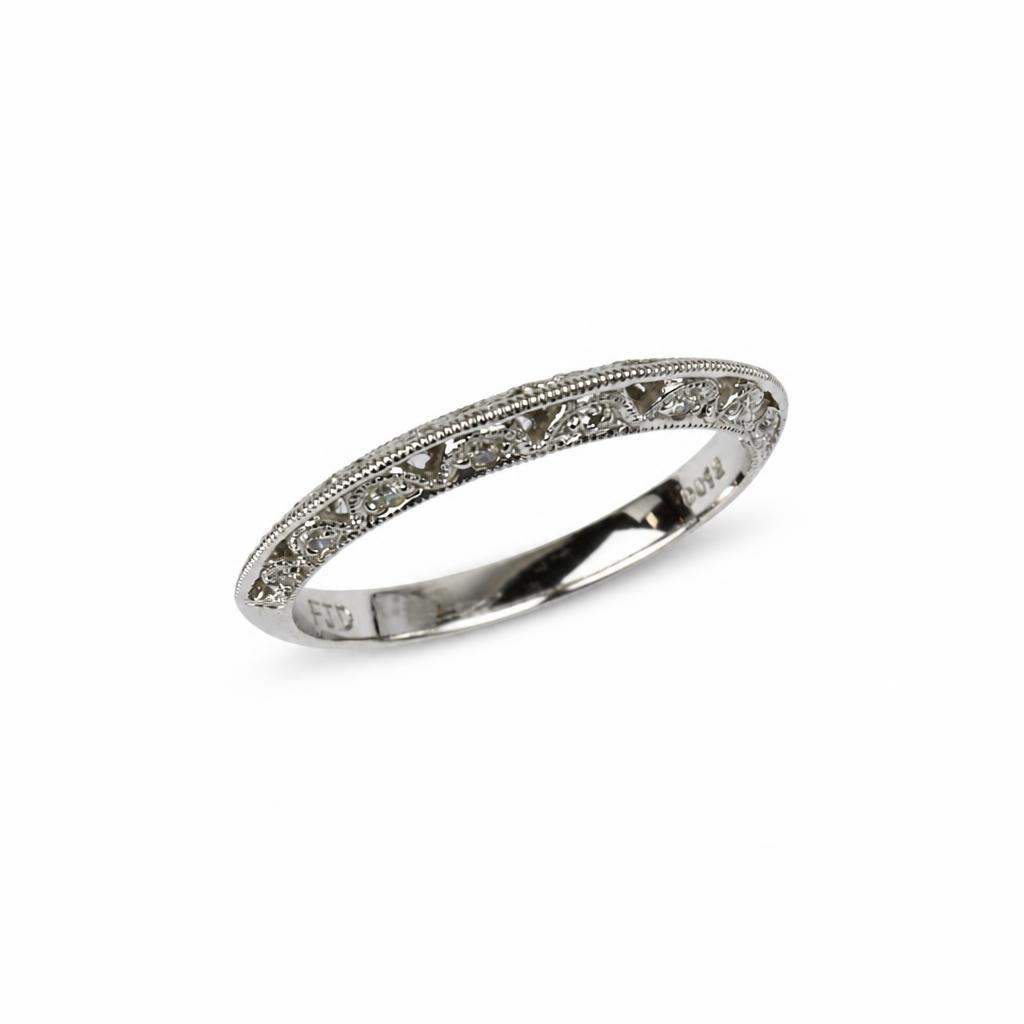 Featured image of this Fischer Women’s 18k White Gold Ring with 0.12ct TDW Diamond Size 6.5