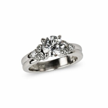 Featured image of this Women’s Platinum Bridal Ring GIA Certified with 1.17ct Round Brilliant Cut Diamond I/SI2 Size 5.5