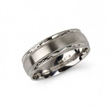 Featured image of this Men’s 14k White Gold Band Ring Size 12.5