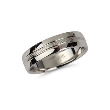 Featured image of this Men’s 14k White Gold Band Ring Size 11