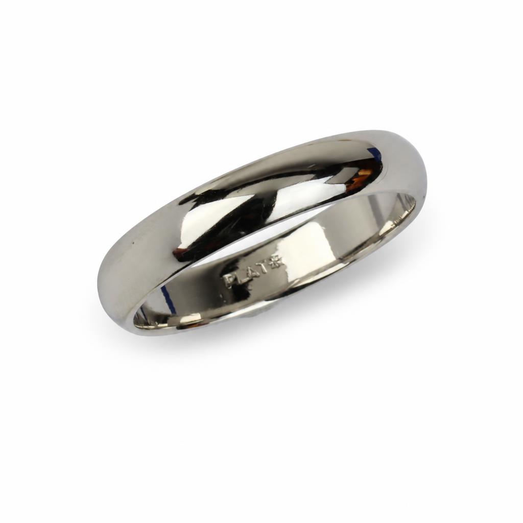 Featured image of this Men’s Platinum Band Ring Size 11.5