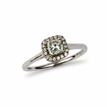 Featured image of this Women’s 14k White Gold Bridal Ring EGL Certified with 0.53ct Princess Diamond G/SI2 Size 7