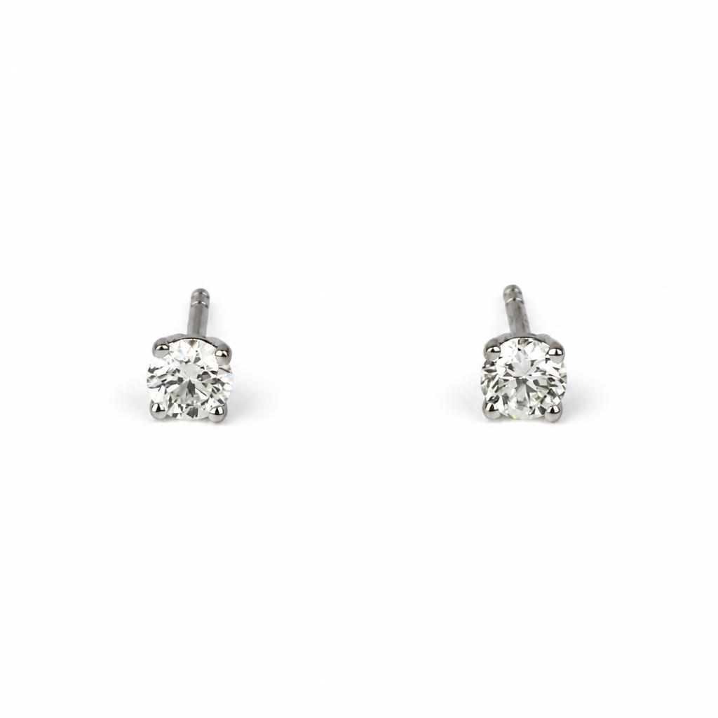 Featured image of this Women’s 14k White Gold 4mm Stud Earrings with 0.50ct TDW Diamond
