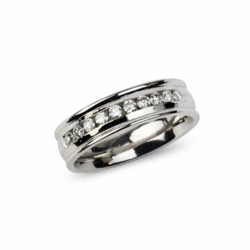 Featured image of this Men’s 14k White Gold Ring with 0.55ct TDW Diamond Size 9