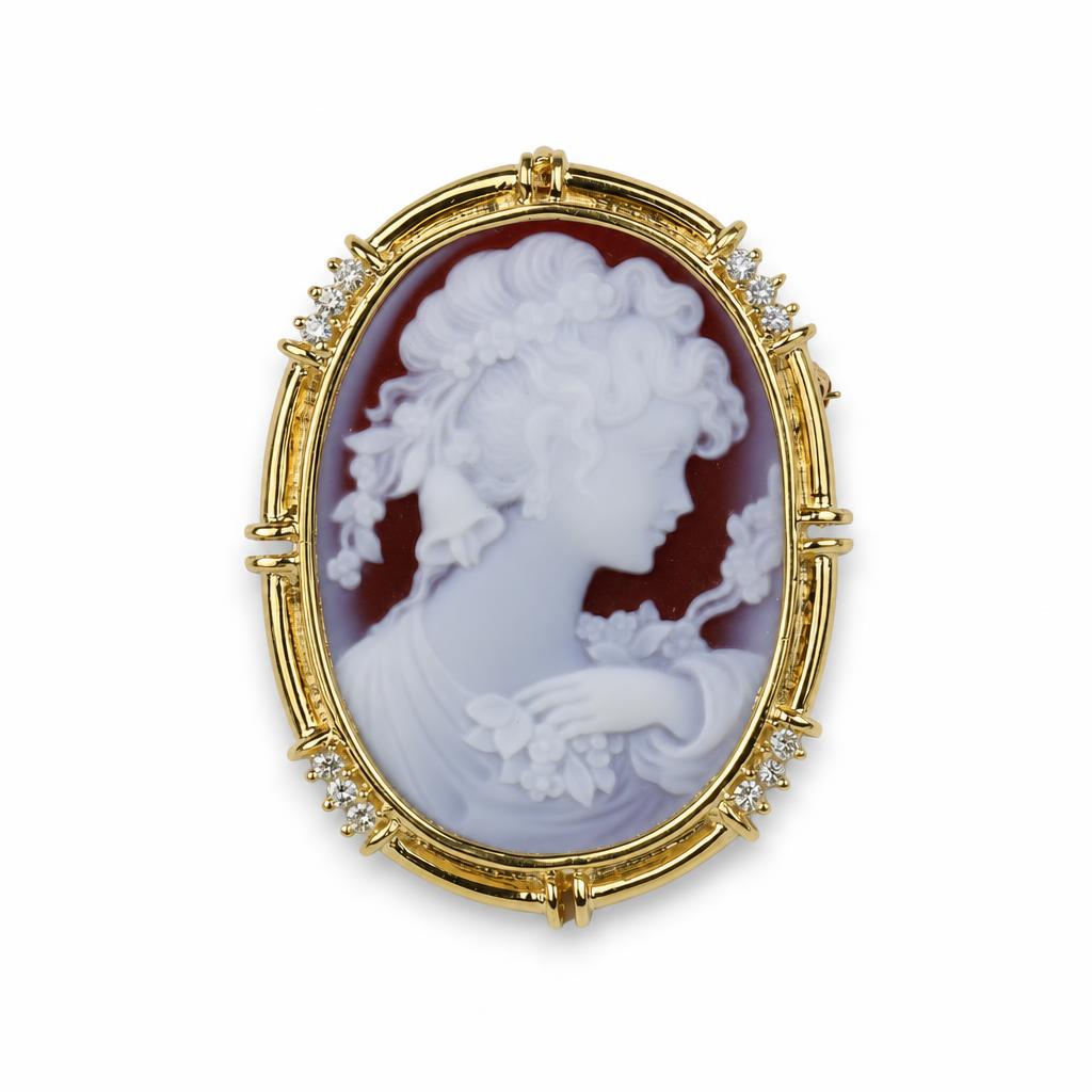 Featured image of this Women’s 18k Yellow Gold Brooch with Sard Onyx and 0.30ct TDW Diamond