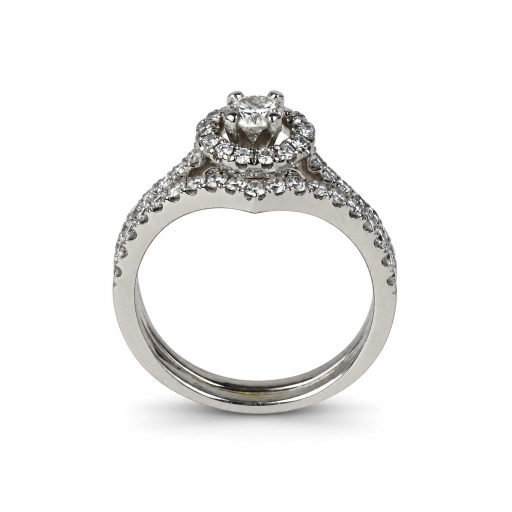 Gallery image of this Women’s Platinum Diamond Bridal Ring Set Size 7.5