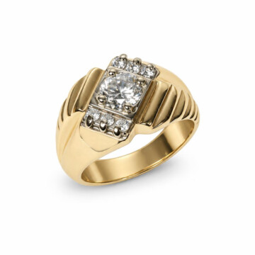 Featured image of this Men’s 14k Yellow Gold Ring with Diamonds Size 9.25