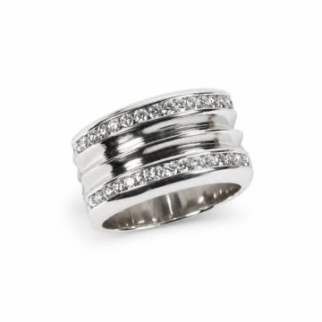 Featured image of this Women’s 18k White Gold Ring with Diamond Size 6.75