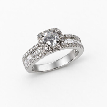 Featured image of this Women’s 14k White Gold Bridal Ring with 0.60ct Round Diamond Size 7